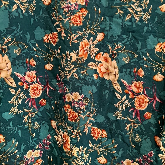 Natural Life floral blouse - Picture 5 of 8